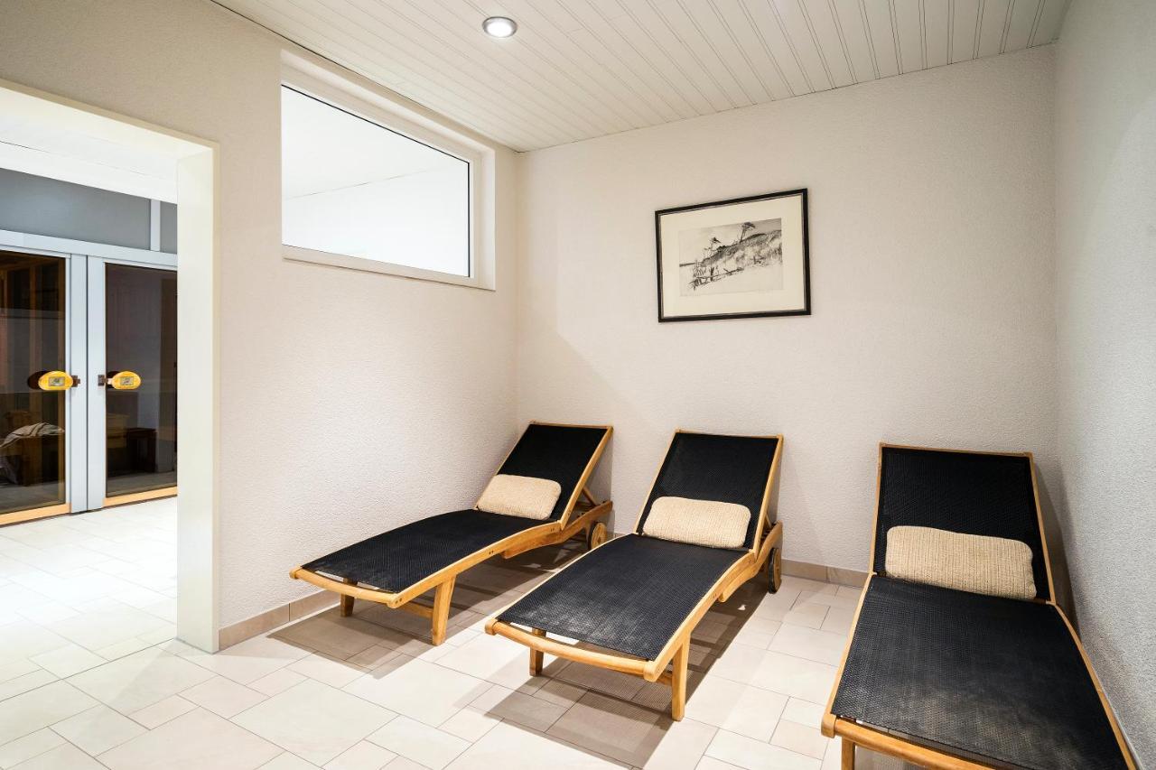 Apartment Strandleben 01 - Georg Grosz